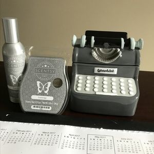 Qwerty Scentsy warmer